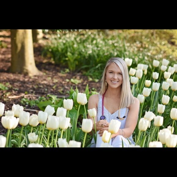 Meet your Posher, Erin - Picture 8 of 9